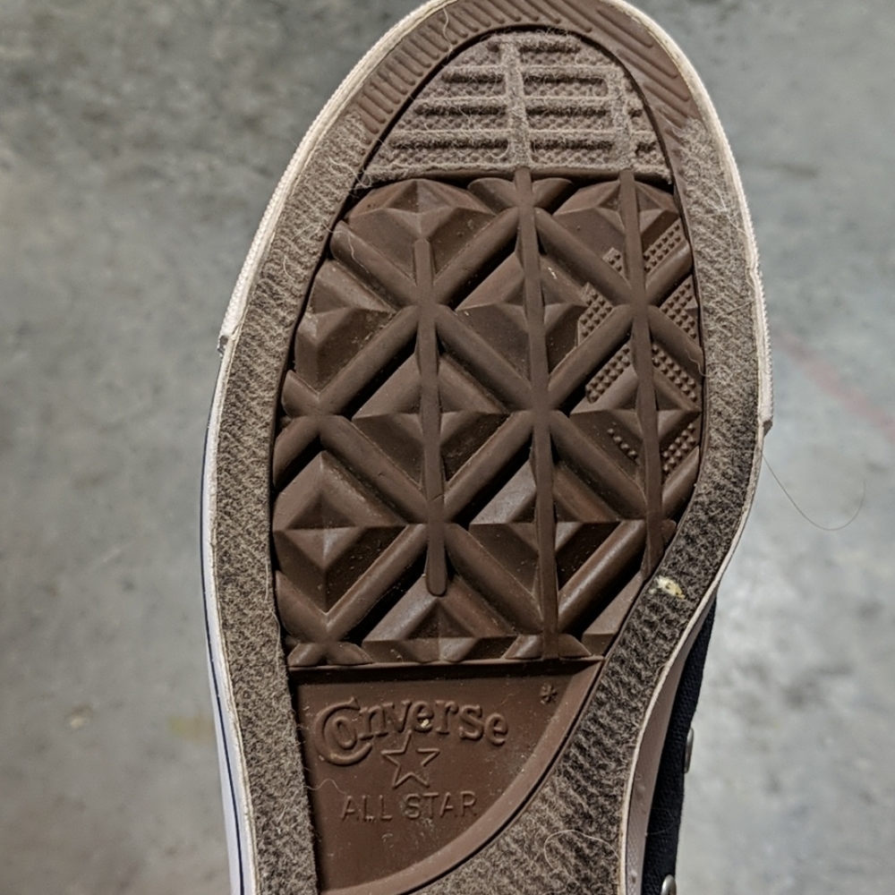 Converse - Picture 3 of 3